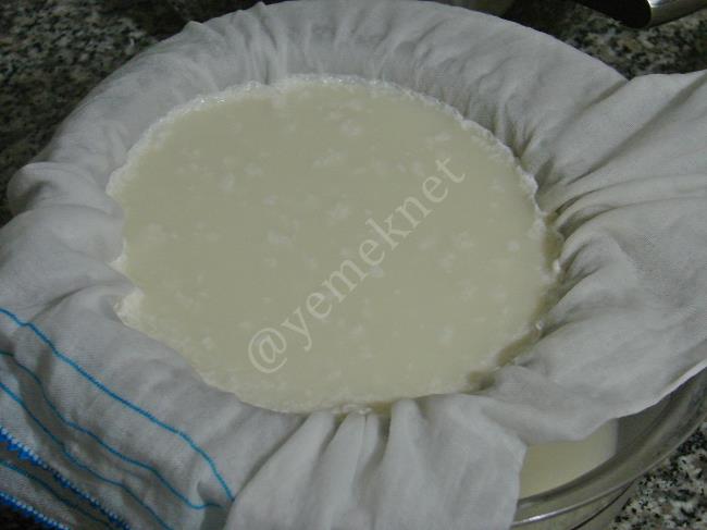 Ev Yapımı Lor Peyniri - Yapılışı (9/12) 