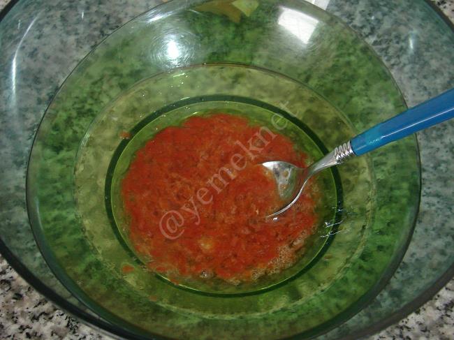 Salçalı Kurabiye - Yapılışı (3/16) 