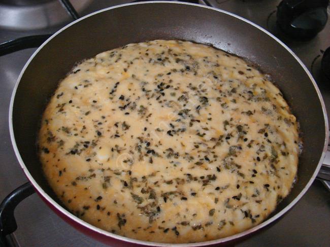Çörek Otlu Peynirli Omlet - Yapılışı (8/12) 