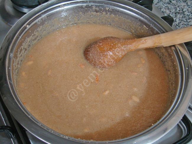 Dondurmalı İrmik Helvası - Yapılışı (8/16) 