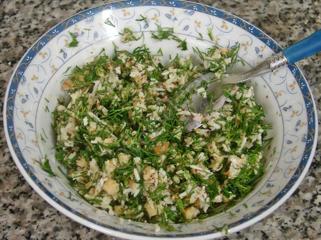 Fırında Peynirli Cevizli Mantar Dolması - Yapılışı (5/12) 