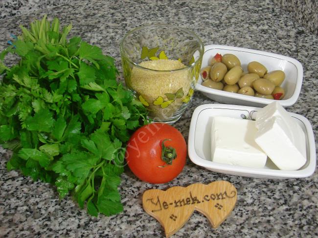 Zeytinli Peynirli Bulgur Salatası - Yapılışı (1/8) 