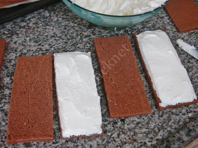 Kremalı Süt Dilimi - Yapılışı (12/16) 