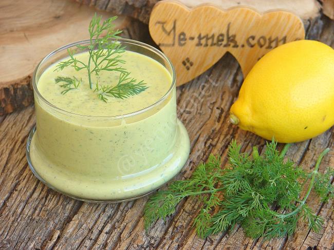 Yoğurtlu Hardal Salata Sosu - Yapılışı (6/8) 