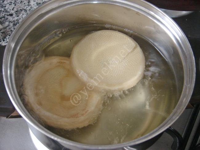 Enginarlı Mantar Kavurması - Yapılışı (3/12) 