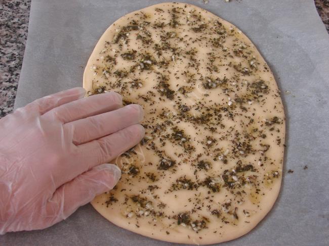 Focaccia İtalyan Ekmeği - Yapılışı (9/16) 