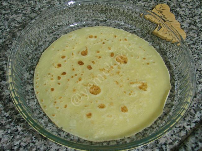 Kıymalı Krep Böreği - Yapılışı (7/16) 