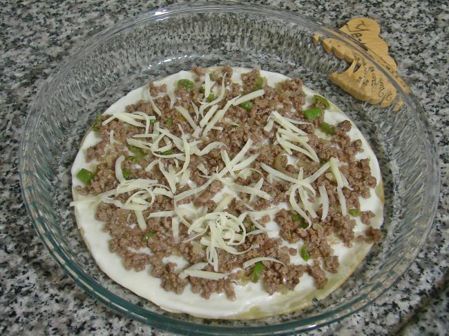 Kıymalı Krep Böreği - Yapılışı (9/16) 