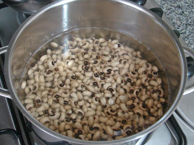 Kuru Börülce Salatası - Yapılışı (3/12) 