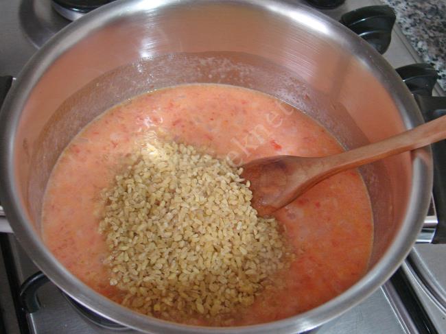 Nohutlu Bulgur Pilavı - Yapılışı (3/8) 