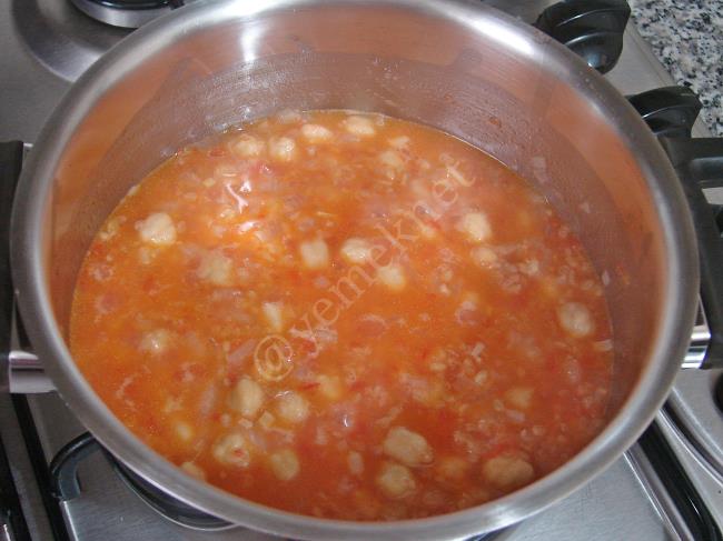 Nohutlu Bulgur Pilavı - Yapılışı (6/8) 