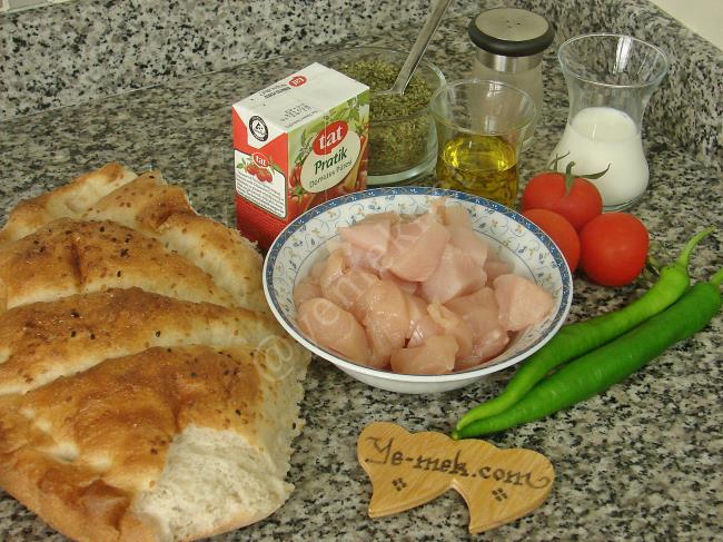 Pideli Tavuk Kebabı - Yapılışı (1/16) 