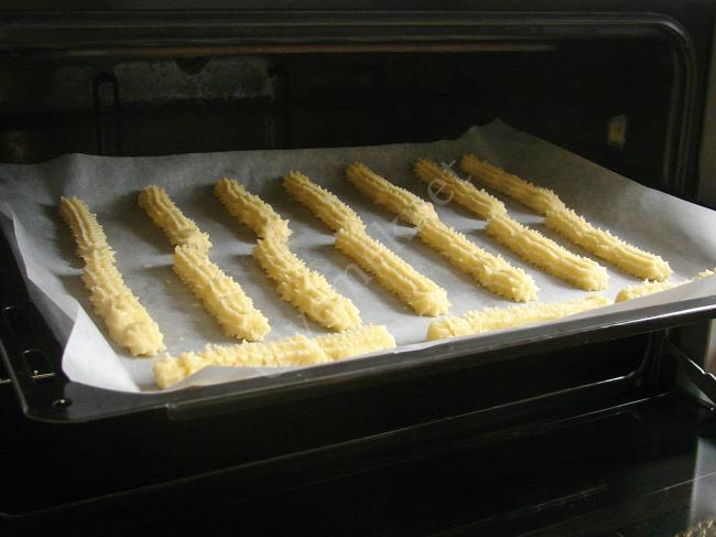 Tırtıl Kurabiye - Yapılışı (11/16) 