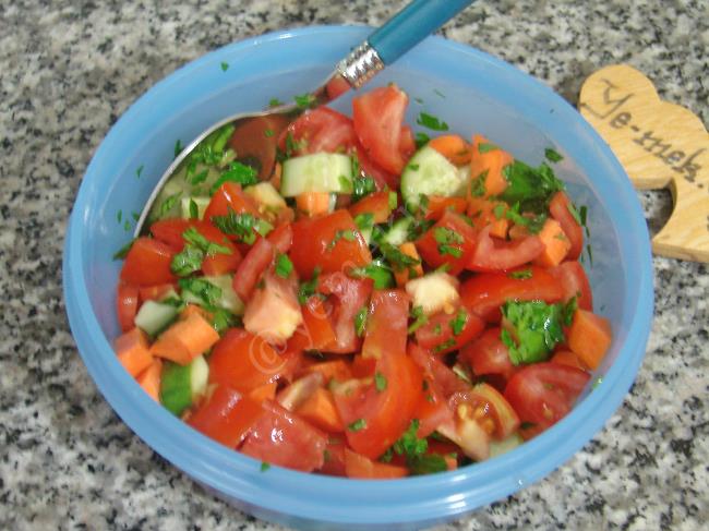 Ton Balıklı Yaz Salatası - Yapılışı (4/8) 