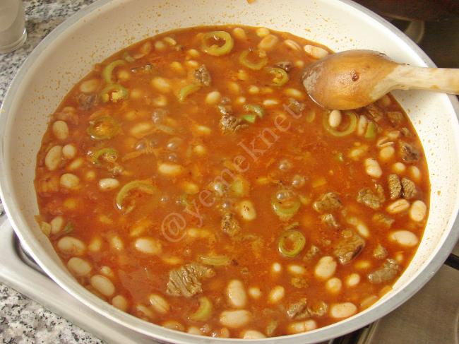 Etli Kuru Fasulye - Yapılışı (9/12) 