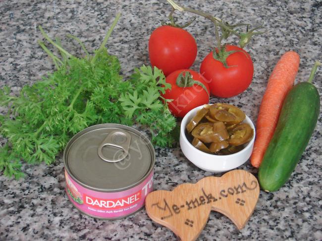 Jalapeno Biberli Ton Balıklı Salata - Yapılışı (1/8) 