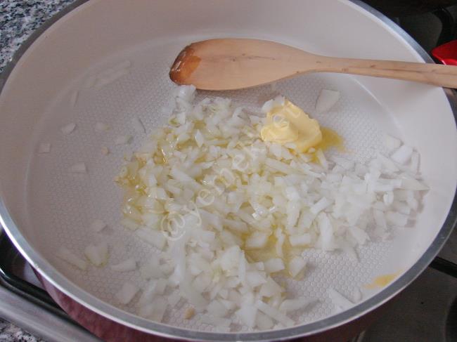 Soğanlı Menemen - Yapılışı (2/12) 