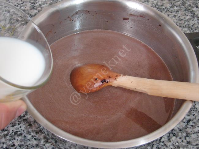 Çikolatalı Güllaç - Yapılışı (4/12) 
