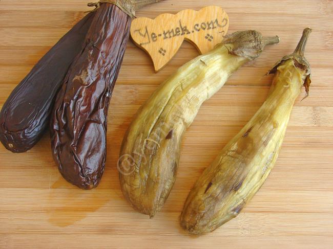 Közlenmiş Patlıcan İle Bir Çırpıda Hazır Olacak 10 Pratik Salata Tarifi