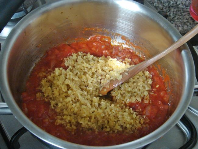 Kuru Börülceli Bulgur Pilavı - Yapılışı (3/8) 