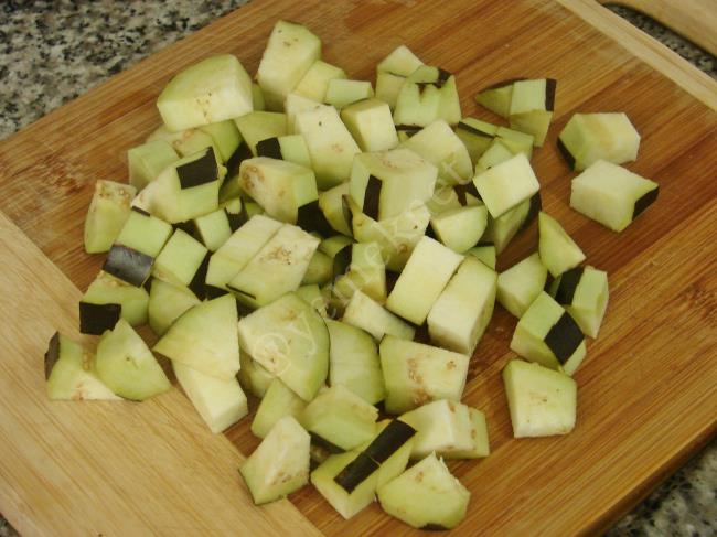 Zeytinyağlı Patlıcanlı Enginar Dolması - Yapılışı (8/16) 