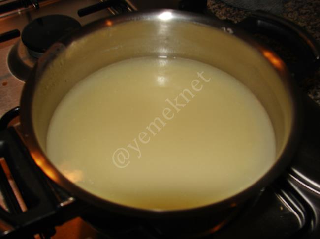 Bademli Tavuk Çorbası - Yapılışı (5/12) 