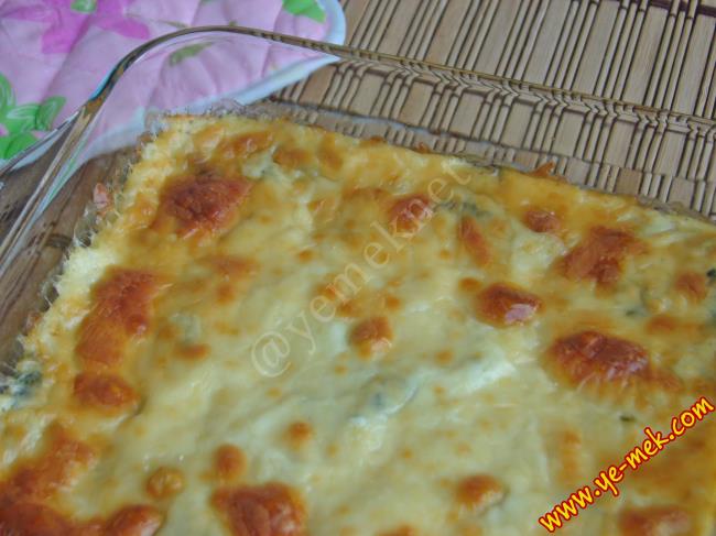 Beşamel Soslu Ispanak Graten - Yapılışı (10/12) 