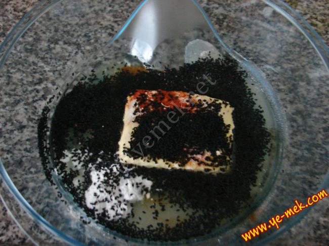 Çörek Otlu Mini Tuzlu Kurabiye - Yapılışı (4/12) 