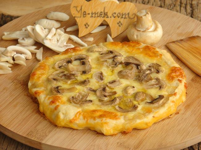 Mantarlı Kaşarlı Ev Pidesi - Yapılışı (17/20) 