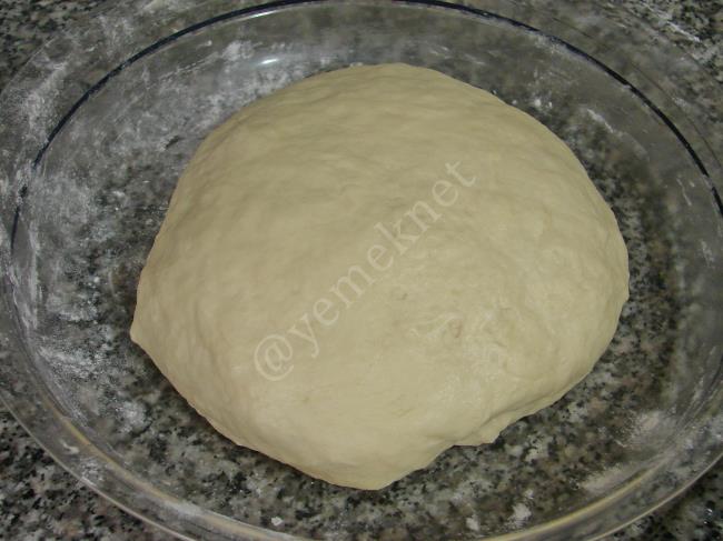 Mantarlı Kaşarlı Ev Pidesi - Yapılışı (4/20) 