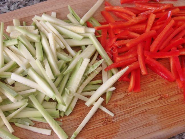 Sebzeli Erişte - Yapılışı (2/12) 