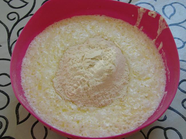 Üç Kabartma Tozlu Poğaça - Yapılışı (5/16) 