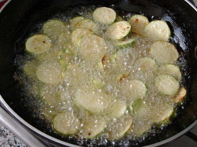 Fırında Kıymalı Kabak Musakka - Yapılışı (8/16) 