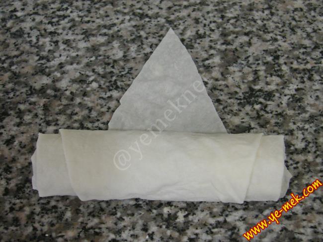 Galeta Unlu Mantarlı Börek - Yapılışı (8/16) 