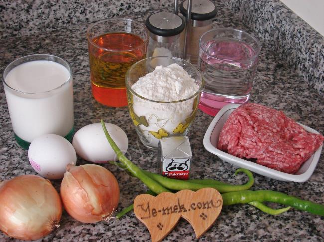 Kıymalı Yumurtalı Karadeniz Pidesi - Yapılışı (1/20) 