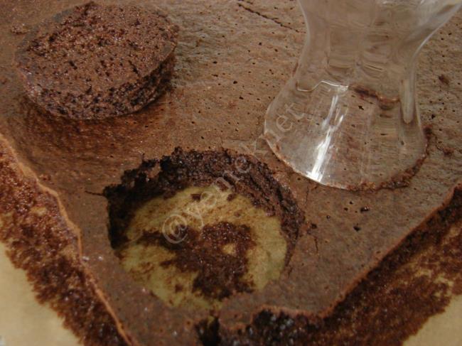 Porsiyonluk Meyveli Köstebek Pasta - Yapılışı (17/24) 