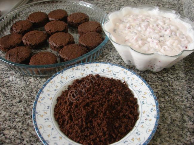 Porsiyonluk Meyveli Köstebek Pasta - Yapılışı (18/24) 