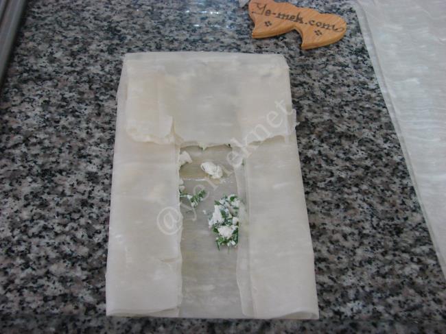 Baklavalık Yufkadan Tava Böreği - Yapılışı (7/12) 