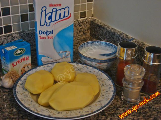 Fırında Kremalı Patates - Yapılışı (1/12) 