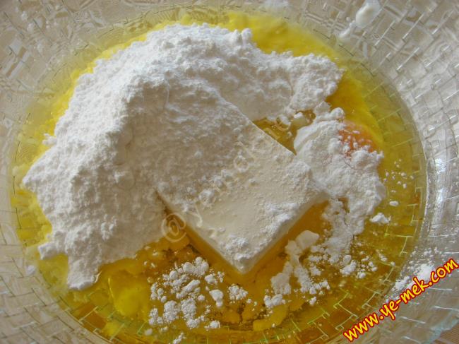 İki Renkli Alacalı Kurabiye - Yapılışı (3/12) 