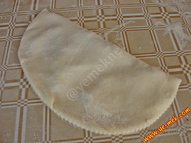 Kıymalı Çiğ Börek - Yapılışı (14/20) 