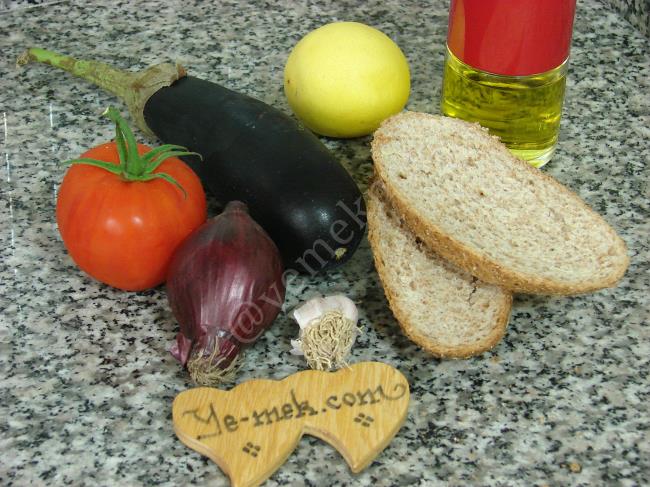 Köz Patlıcanlı Ekmek Dilimleri (Bruschetta) - Yapılışı (1/8) 