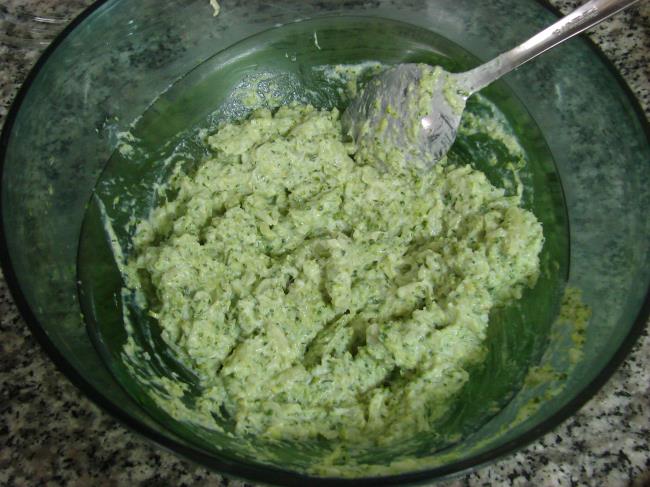 Üç Renkli Brokoli Salatası - Yapılışı (12/20) 