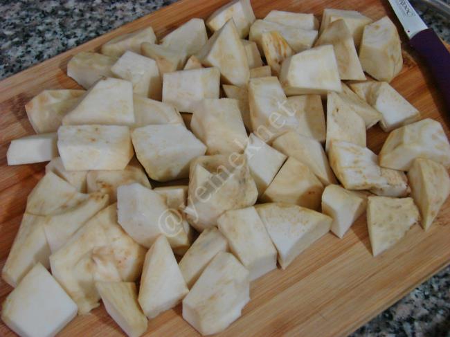 Mandalinalı Kereviz Yemeği - Yapılışı (3/12) 