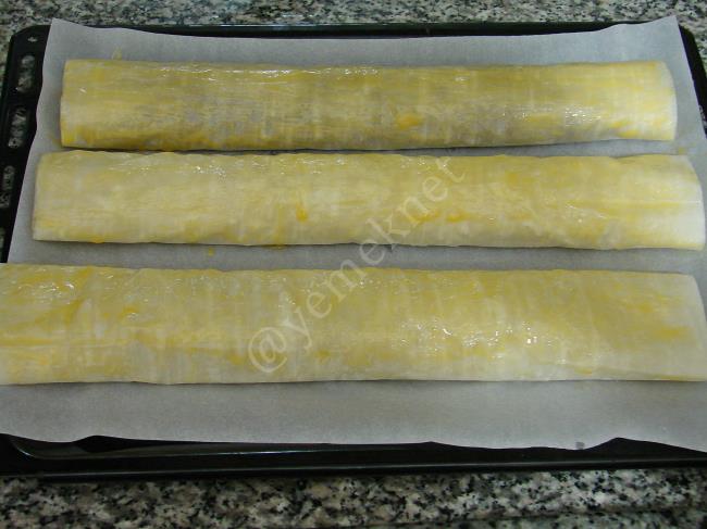 Baklavalık Yufkadan Beyti Kebabı - Yapılışı (5/12) 