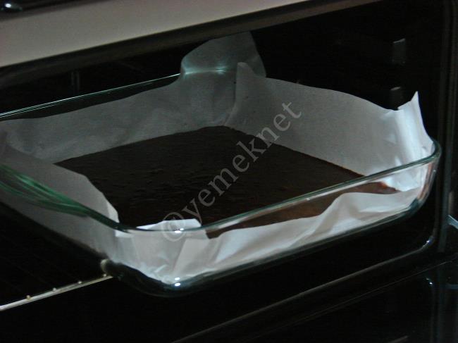 Çikolatalı Cevizli Brownie - Yapılışı (14/20) 