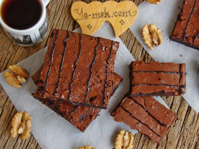 Çikolatalı Cevizli Brownie - Yapılışı (17/20) 