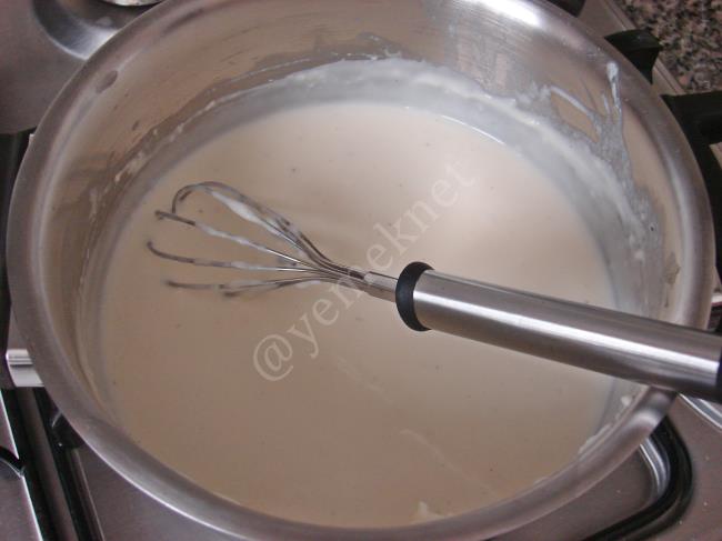 Fırında Beşamel Soslu Köfte - Yapılışı (8/16) 