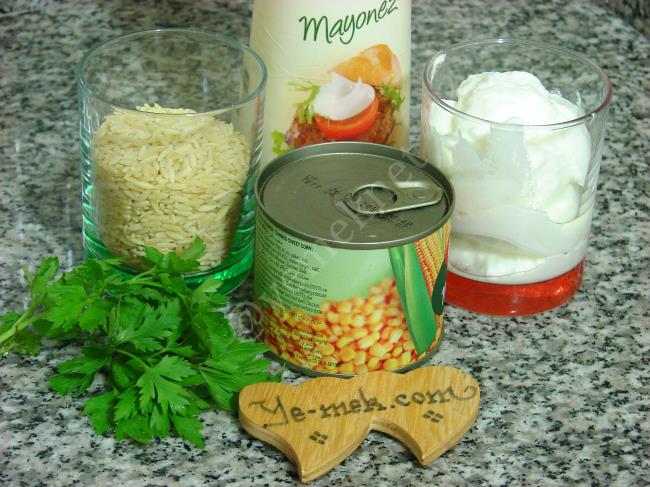 Yoğurtlu Arpa Şehriye Salatası - Yapılışı (1/8) 