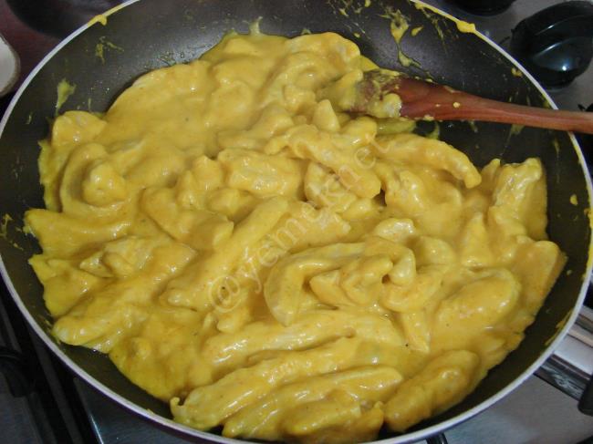 Zerdeçallı Tavuk Beğendi - Yapılışı (8/20) 